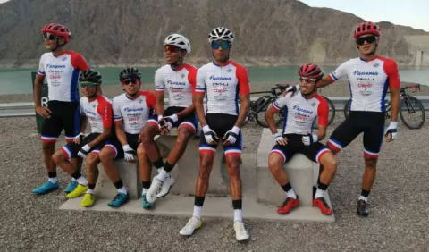 Ciclistas panameños inician su andar en la Vuelta a San Juan
