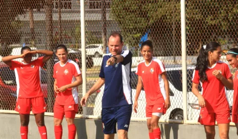 Chicas obligadas a sumar  ante ticas en Preolímpico 