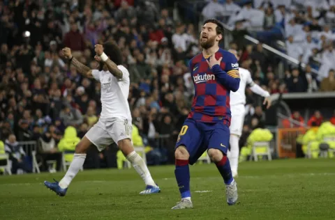 Barcelona sale 'tocado' del Santiago Bernabéu