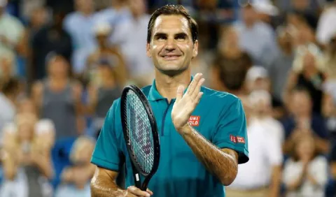 Roger Federer sigue entrenando