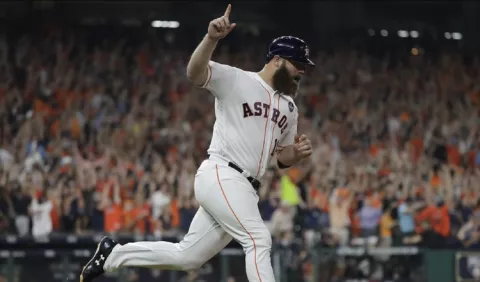 Evan Gattis admite  trampa de los Astros de Houston