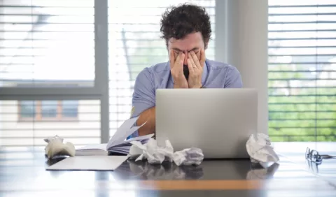 ¿Está dirigiendo durante la crisis o administrando la respuesta?