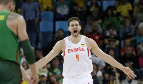 Pau Gasol cree que   temporada de la  NBA   acabará gracias a 'soluciones innovadoras'