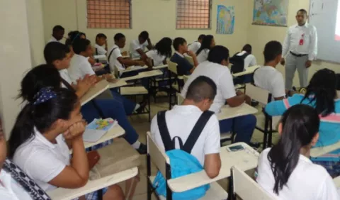 La Asoprof condiciona retorno a clases ante COVID-19 