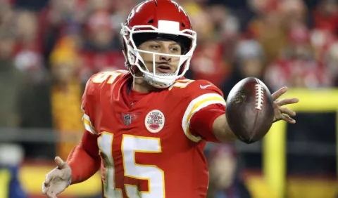 Patrick Mahomes seguirá con los Chiefs de Kansas City