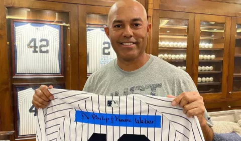Mariano Rivera, agradecido con los médicos que luchan contra el COVID-19