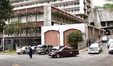 Genera dudas ayuda a pacientes con cáncer a través de concejales 