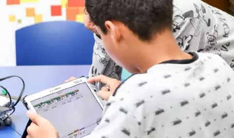 Representantes de 35 colegios reclaman atención de Meduca   