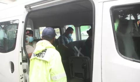 Transportistas prevén  un caos, si no se toman medidas entre usuarios