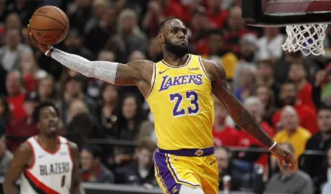 LeBron James considera que su tipo de juego habría coincidido con el astro Michael Jordan