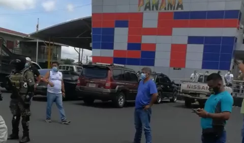  Reabren la frontera y Panamá aplica  medidas a los camioneros ticos