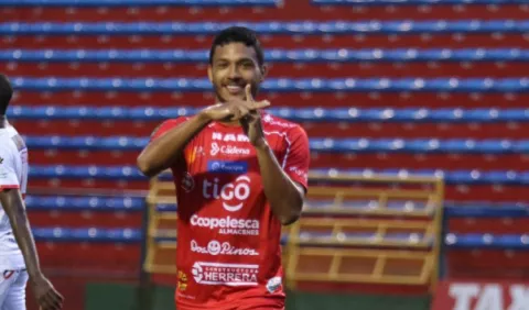 Jorman Aguilar anota su noveno gol con San Carlos