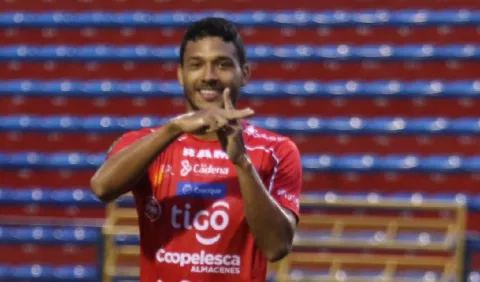 Jorman Aguilar,  tercero en la tabla de goleadores en Costa Rica