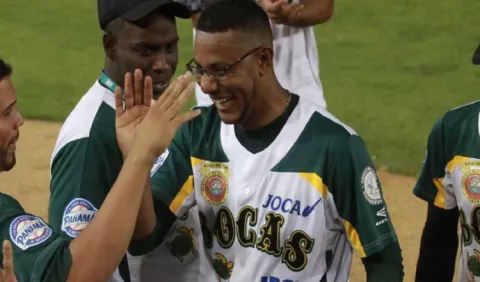 Euclides Bethancourt es líder absoluto de los juegos salvados en el béisbol mayor