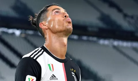 Ronaldo falla penal, pero Juventus avanza a la final de Copa Italia