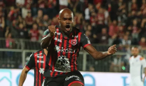 Liga Deportiva Alajuelense y Adolfo Machado pegan primero al Herediano en semifinales