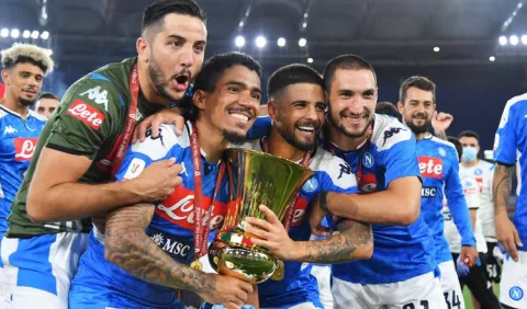 Nápoles deja a Cristiano Ronaldo y Juventus sin Copa Italia