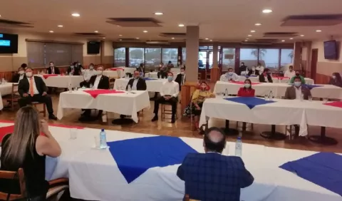 Ministras todavía le deben una explicación al país sobre reunión 