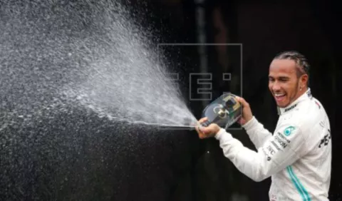 Lewis Hamilton lidera comisión especial  para promover la diversidad racial en el entorno del automovilismo.