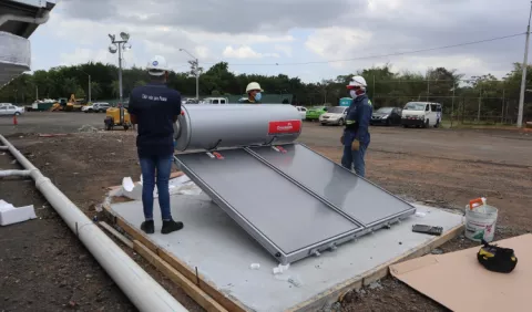 Energía limpia beneficiará a hospitales y comercios privados de Panamá