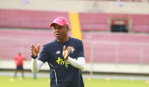 Manuel Arias, técnico de Panamá se definirá a final de mes