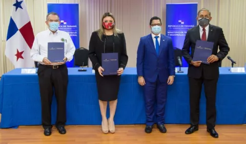 Convergencia Sindical: el Gobierno 'engaña' al país con proyecto 