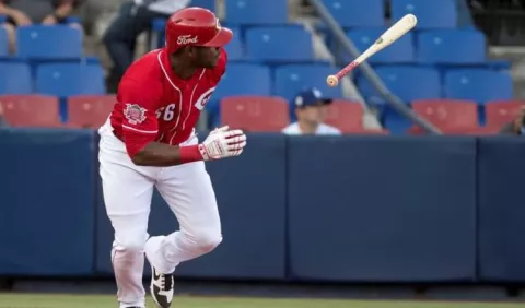 Cubano Yasiel Puig,  positivo a la COVID-19