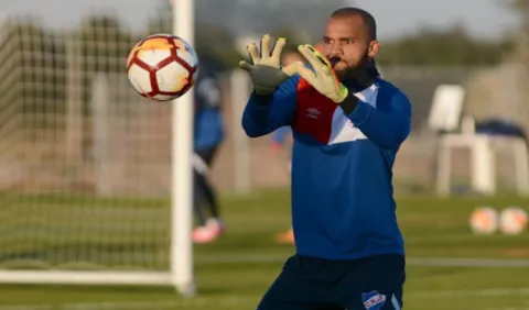 Nacional, de Luis Mejía,  y Peñarol se jugará sin público