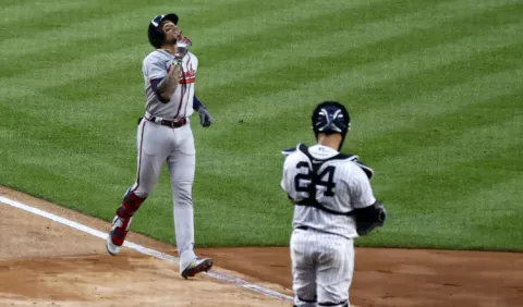 Bravos ganan; Johan Camargo con un mal día en las Grandes Ligas