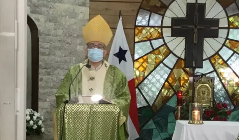 Monseñor José Domingo Ulloa defiende derecho de cristianos a participar en política
