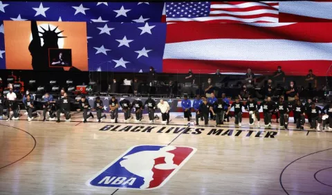 NBA reanudará  los  partidos de  'playoffs'