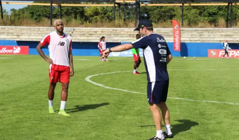 Thomas Christiansen va aplicando su filosofía futbolística