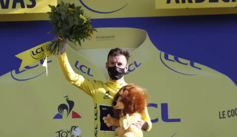 Alaphilippe lamenta la sanción;  Yates sostiene que no cambiará sus planes por ser nuevo líder