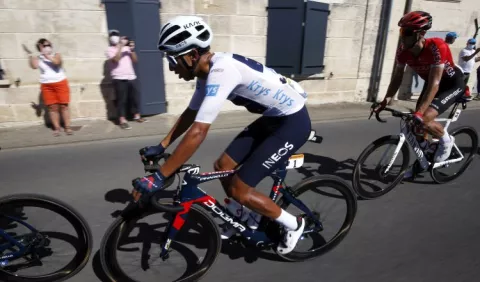 Egan Bernal  y Nairo Quintana en etapa inédita en el Tour de Francia
