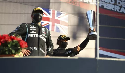 Lewis Hamilton se encuentra a un paso del histórico 'Schumi'