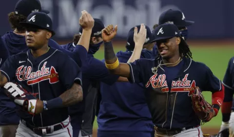 Bravos barren a Marlins en la Serie Divisional de la Nacional