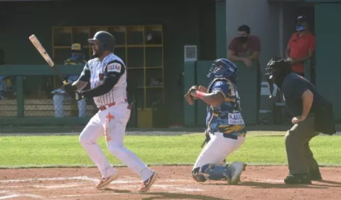 Panamá Metro y Chiriquí con buen inicio en el béisbol mayor