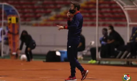 Thomas Christiansen a los jugadores panameños: 'No me caso con nadie'