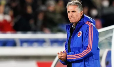 Queiroz  admite que será 'un honor muy grande' enfrentar a Oscar Tabárez