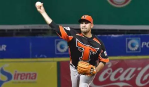 Toros del Este, donde juega Paolo Espino, ofrece fotos en su estadio