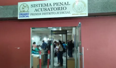 Imputan cargos  a madre de niño de  dos años que perdió la vida por presunto maltrato