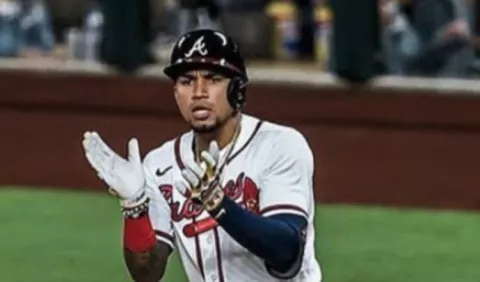 Johan Camargo evita arbitraje y sigue con los Bravos de Atlanta