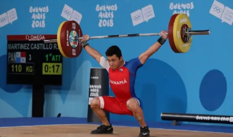 Ronnier Martínez despide el año con preseas de oro  y plata