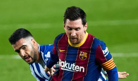 Ronald Koeman, satisfecho y lanza flores a sus jugadores en el Barcelona