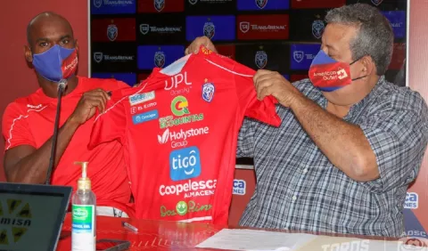 Adolfo Machado 'complacido' con  San Carlos en el fútbol de Costa Rica