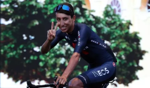 Egan Bernal mira hacia el Tour  de Francia 2021