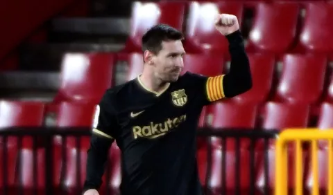 Barcelona  cumple; Real Madrid no busca excusas