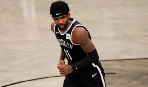 Kyrie Irving, multado al violar protocolo de bioseguridad en la NBA