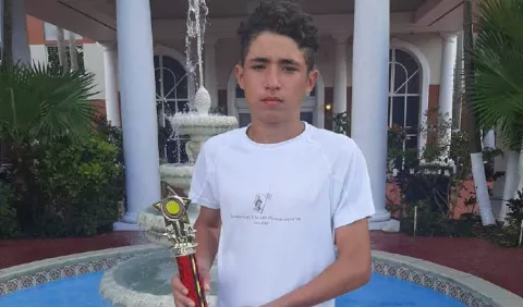 Chad Valdés Jr. conquista subcampeonato en Estados Unidos