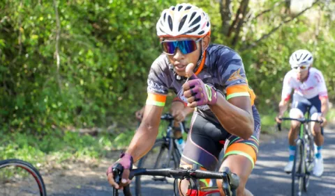 Nehemías Guerra manda en el ciclismo nacional Sub-23